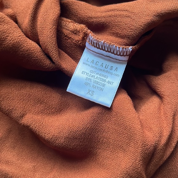 LACAUSA Satiny Slip Cami With Tie Back, Rust XS - Picture 5 of 8